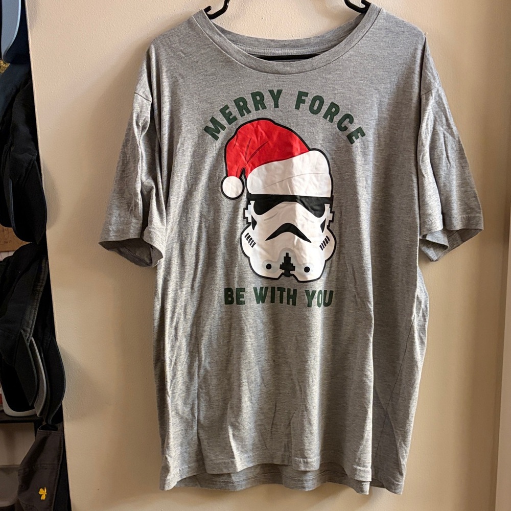 Star Wars Gray T-Shirt with Santa Stormtrooper